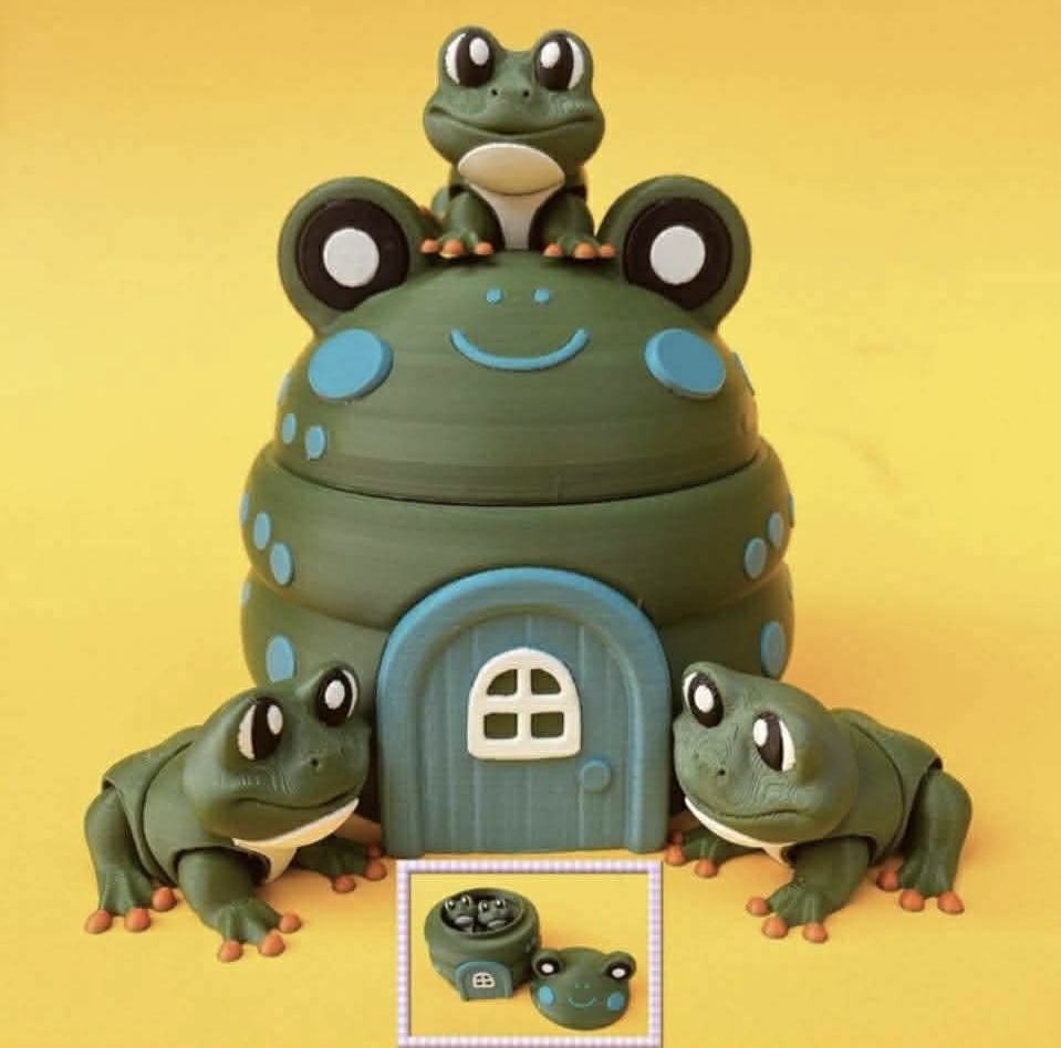 Three Flexi Frogs and their Frog House